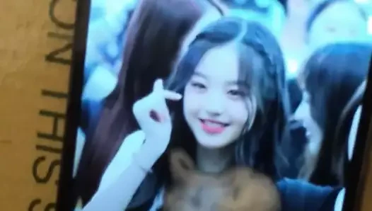 Wonyoung itibaren izone boşalmak haraç