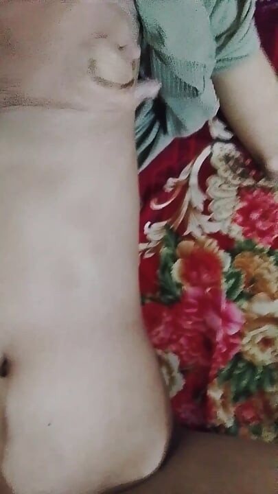 Fată face sex cu fratele ei vitreg în videoclip sexual din Bangladesh, distracție și savurare