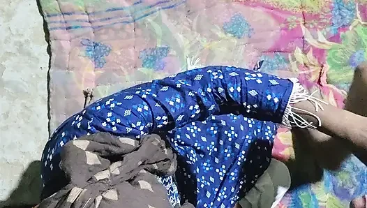 20 year old hot girl comes to as soon as she wants to