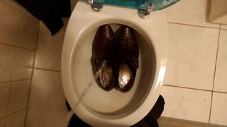 Piss in wifes brown buckle shoes