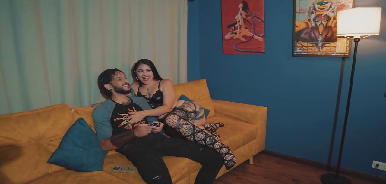 This Gothic Girl Wants My Cock While Im Playing
