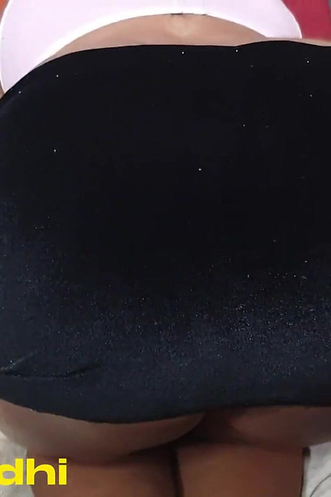 زوجة خاضعة ساخنة تتناك بقوة من زوجها