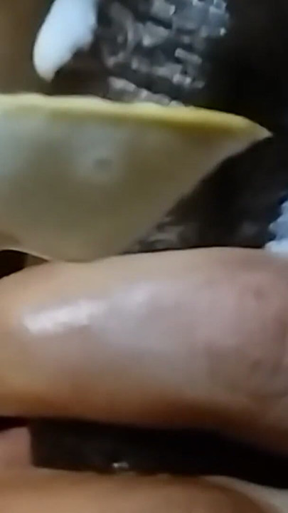Sasur nay bahu ko cream Laga kar land chusa | Clip 1