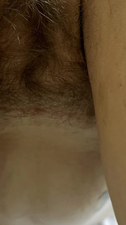 Momento inolvidable de "Real y caliente inmunda gran culo joven milf déjame usar y llenarla de semen mientras su marido está lejos"