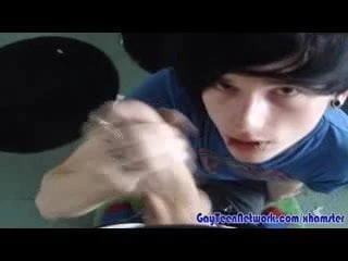 Josh Swallows Tylers Jizz