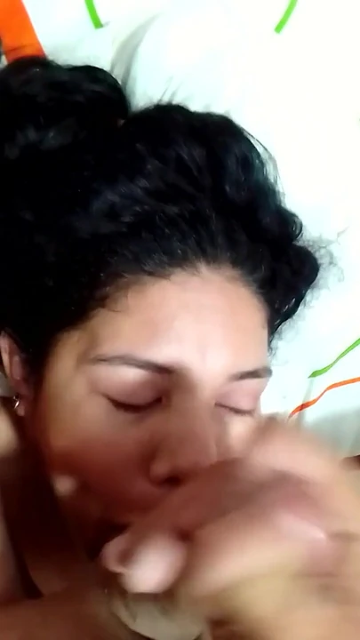 Jaw-dropping moment from "Beautiful girlfriend deep throat"