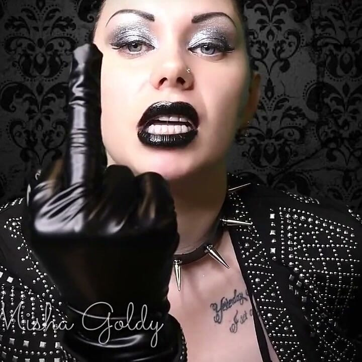 SPH JOI worship and wank over my middle finger!