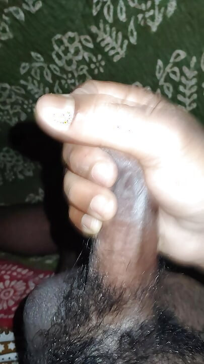 Frist time Masterbating in my room. Hurry cum out