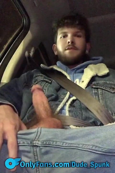 我让优步司机让我在他的车里给我插我的鸡巴, 他给了我打手枪, 我射精!