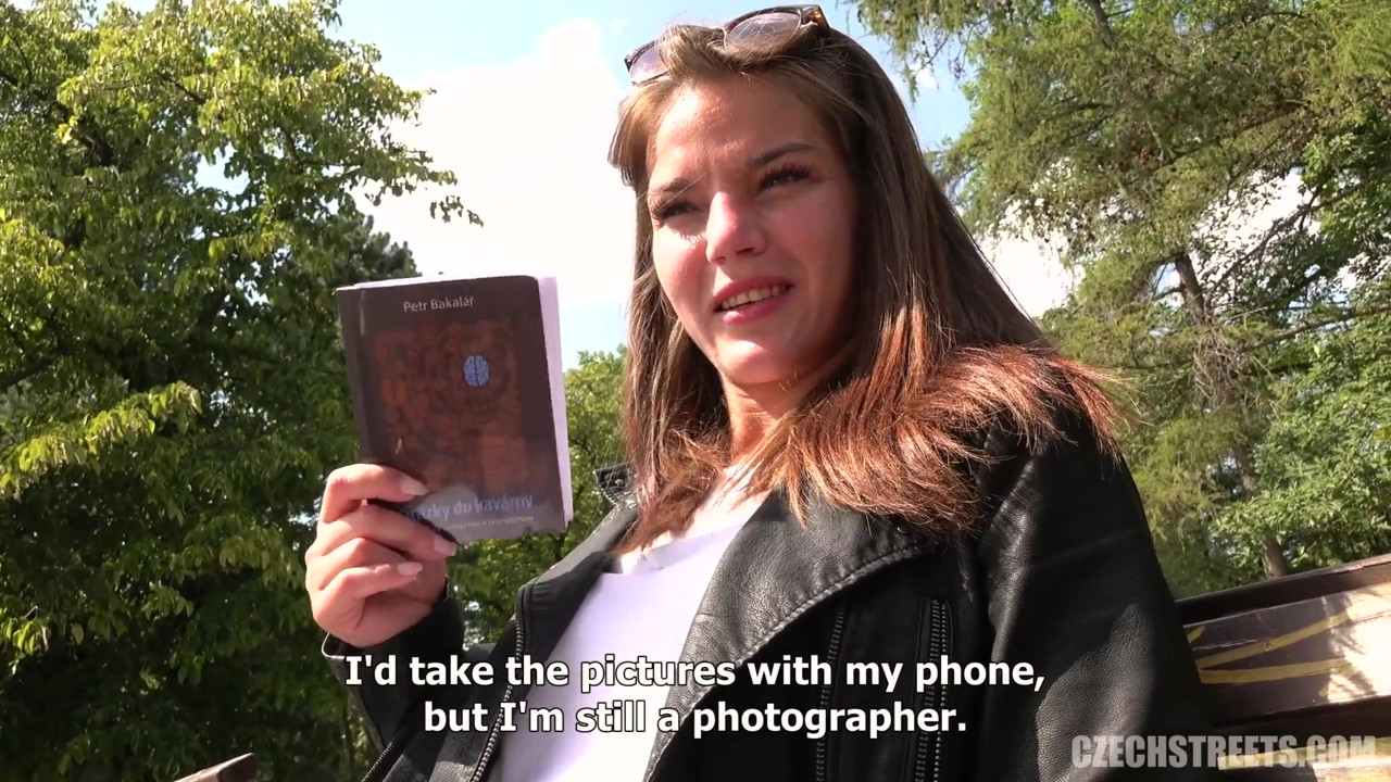 チェコの街 - 史上最もシャイな女の子