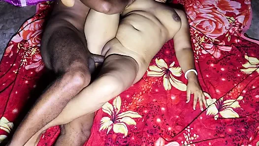 Desi Hot Couple Softcore Sex! Homemade Sex
