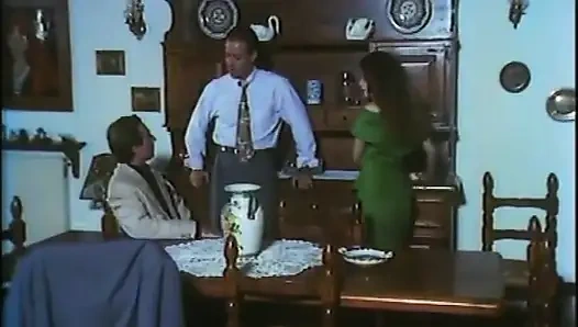 Klasik Genelev Hatunlar Tutkuyla Emiyor Ve Sikişiyor