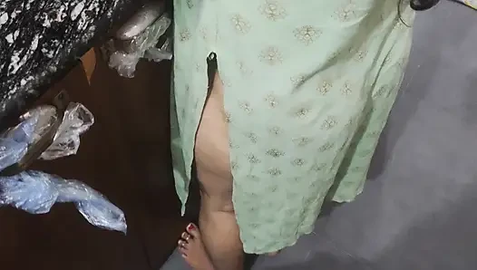 Bhabhi ke sath kitchen me sex kiya