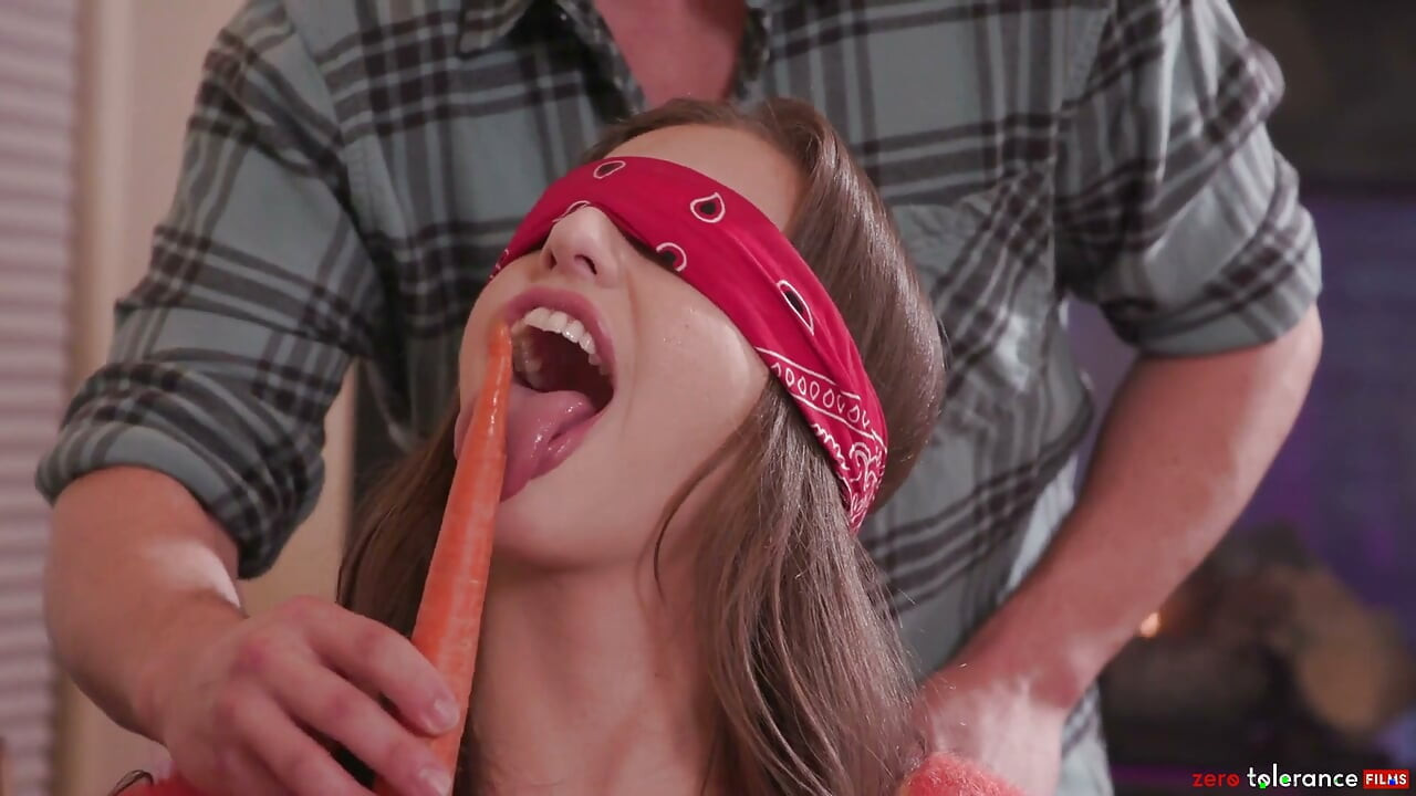 Juicy Hot Brunette Babe Gets a Surprise Cock in Her Mouth - Zerotolerancefilms