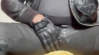 Black Muscle Dad Leather & Kink Smoking Session