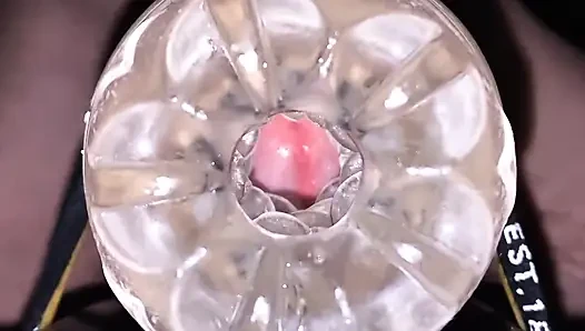 Flaşda mastürbasyon orgazmı için alette yakın çekim yarak
