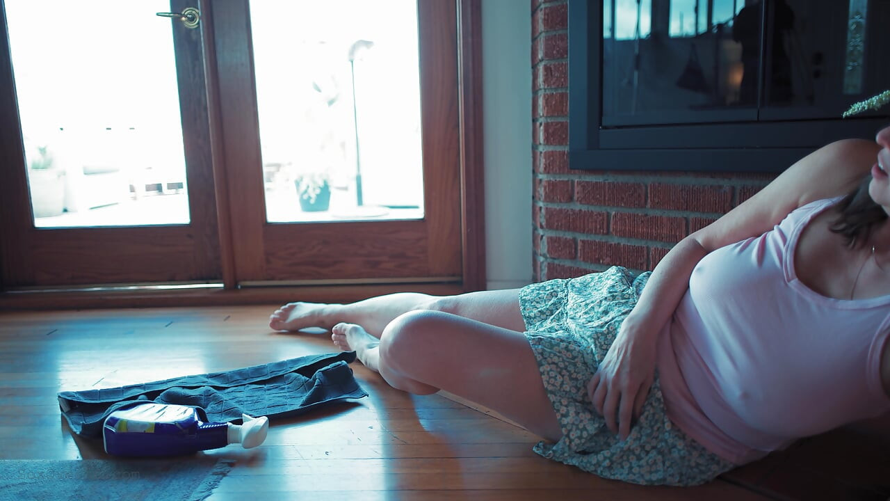 The Landlady: A Novel Romance:  Autumn J Cooper at Sex Over 50 is the landlady with another new tenant, Miss Anna Lynx.