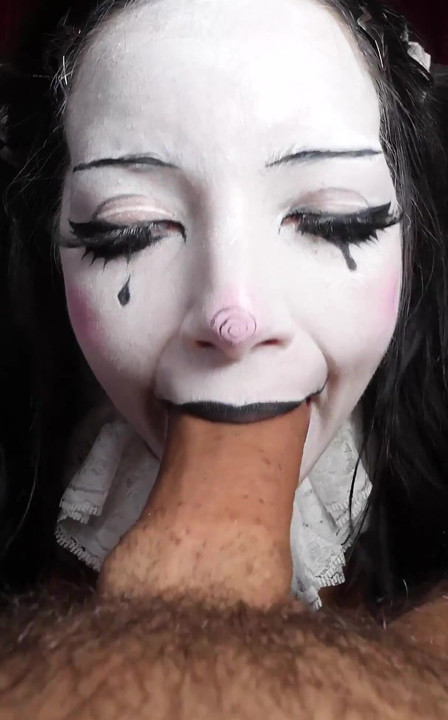 Clown Town Ep.6: Horny Circus Slut Asteria Jade Gets Stuffed