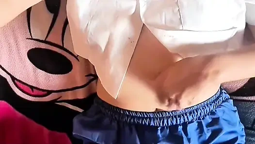 Застенчивую латинскую девушку соблазнили и жестко трахнули