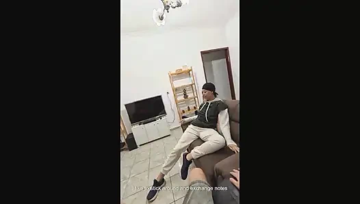 Lezbiyen komşu yarağa ilk kez düştü.