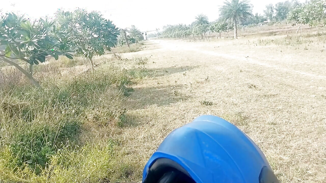 ペニスをマッサージしながらマスターベーションをしました。