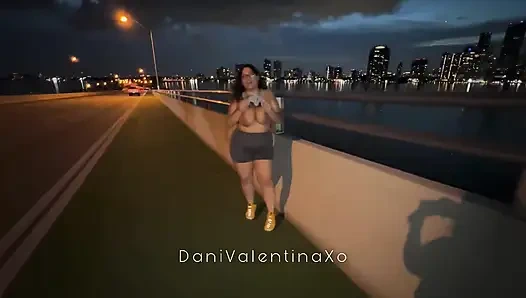 Jadynn stone lagi asik main public truth or dare