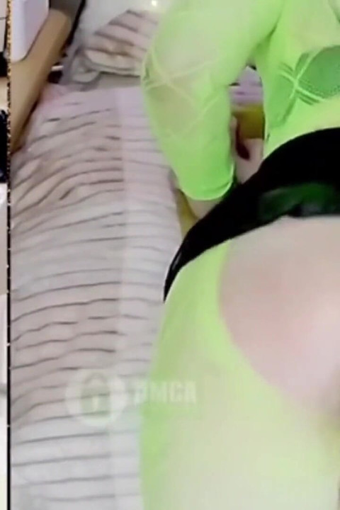 Sex Machine Was Fucking a Blonde in a Green Blouse