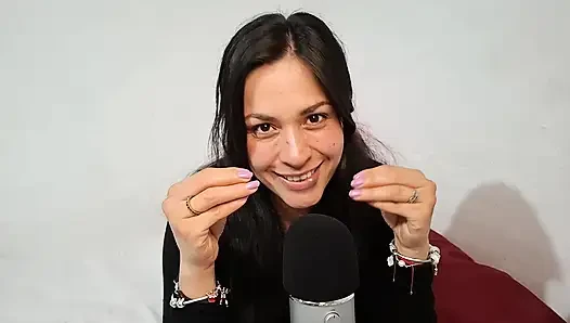 Asmr Kiss, aku menggigit dan membela telingamu