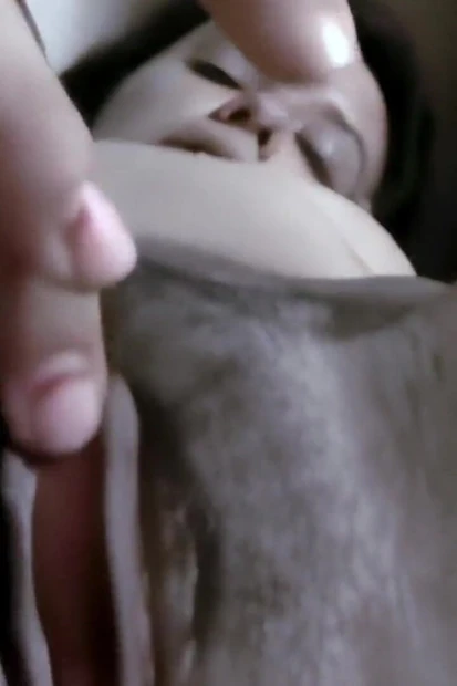Sandra: Nice Arab Sandra Removing Clothes