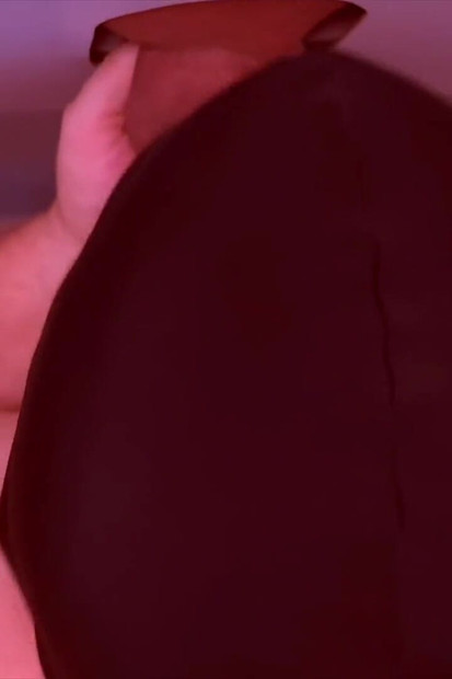 已婚异性恋爸爸在洞里 - 他让我操他大鸡巴