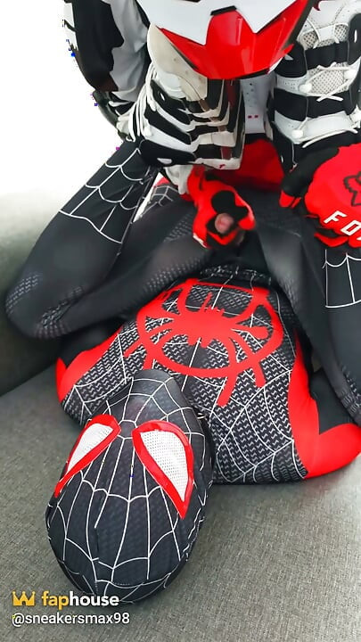 Mx Biker Brought Spider-man to Orgasm and Cum on His Face