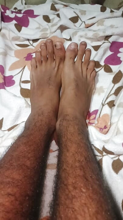 Solo Male Feet POV  Soft Soles & Toe Play