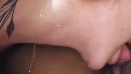 Malu Paz опустил свой рот на мою киску и сделал мне сперму, очень вкусная