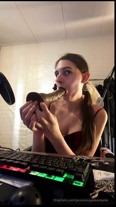 sissy girl destroys her throat with big bbc while in chastity