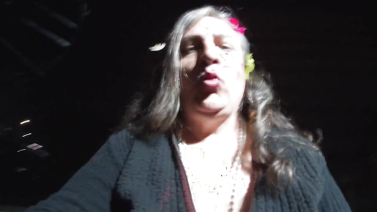 Naughty Mature CD Has a Night Outdor Public Masturbation