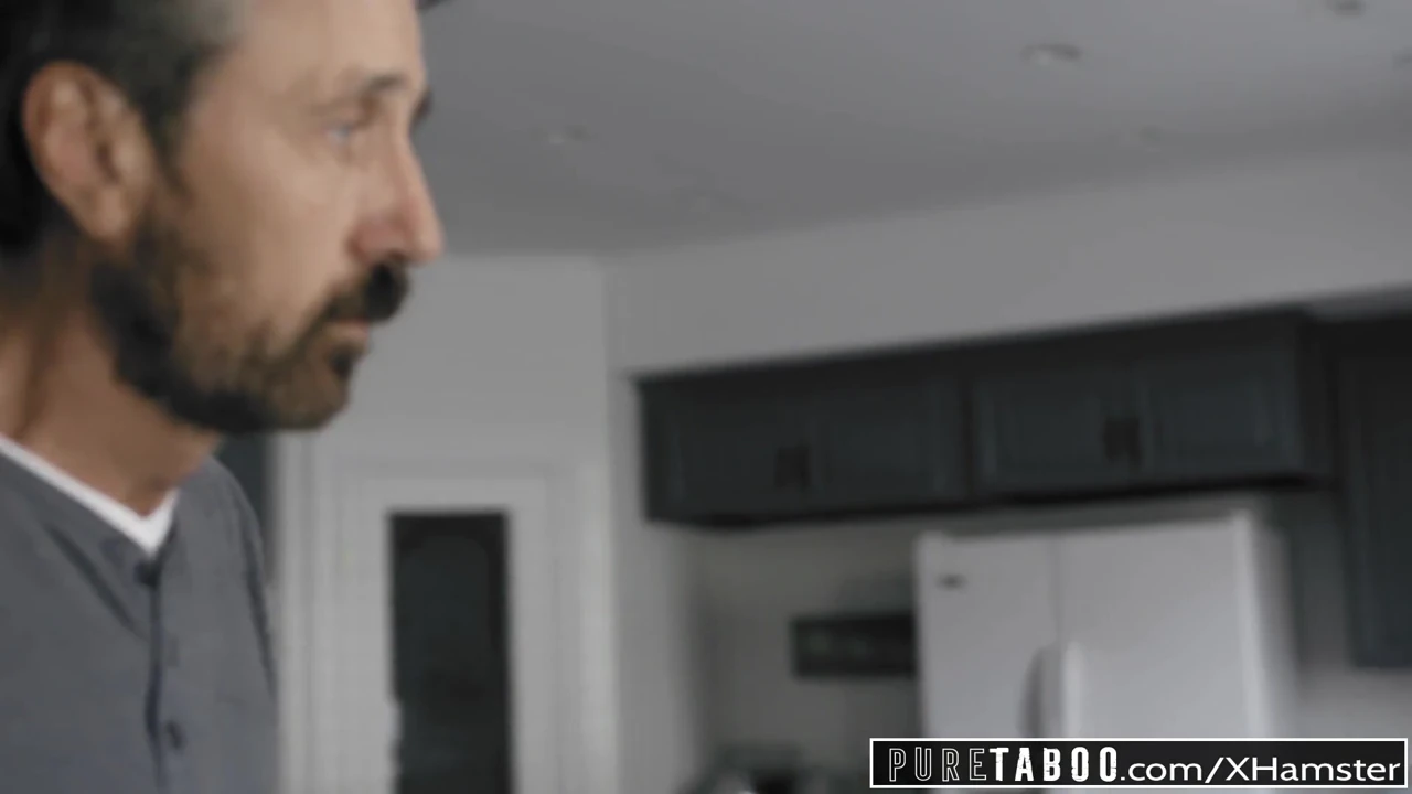 Pure tabu genç sürtük emily willis şaplak &amp; Creampie tarafından adım baba
