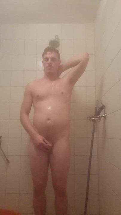 dutch guy shower