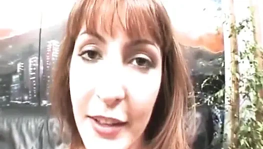 Страстный минет милфы-брюнетки приводит к взрывной оргазму