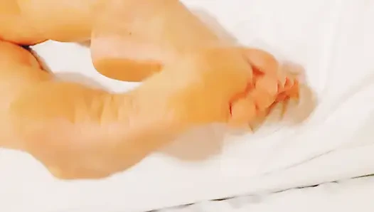 Selenas nacktes posieren und körperanbetung