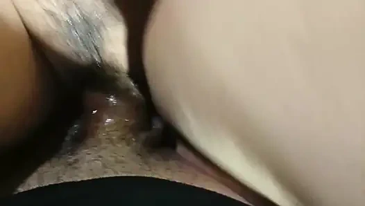 Okuldan yeni eve gelen küçük üvey kız kardeşimi sikiyorum