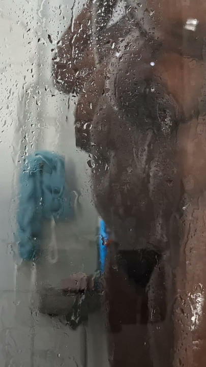 Erkek arkadaşınla banyo yapmak aşkınızı güçlendirir. | Klip 2