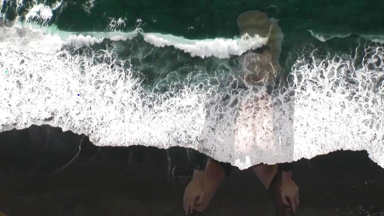 Big boobs blonde loves to fuck in the car