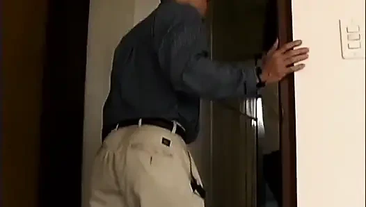 Hairy pussy licking fucking in dogging position...cum in mouth