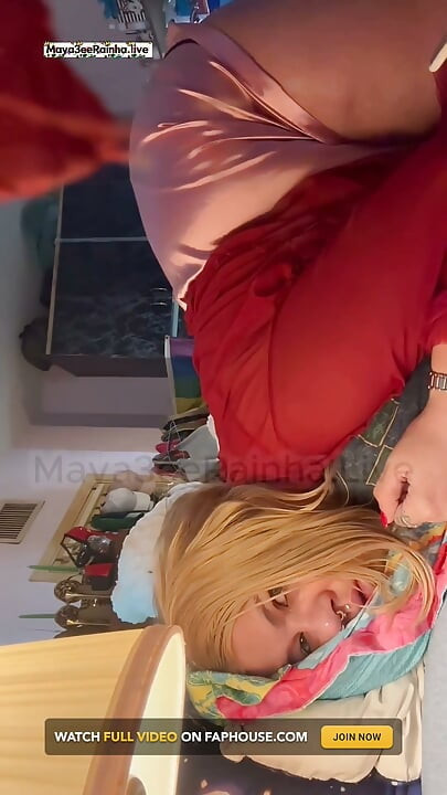 pakro, aur rilij - ssbbw saggy brajiliyaee devi kar rahi hai gahri karaah ke saath khinch rahi hai aur bistar men dhoomrapaan kar rahi hai