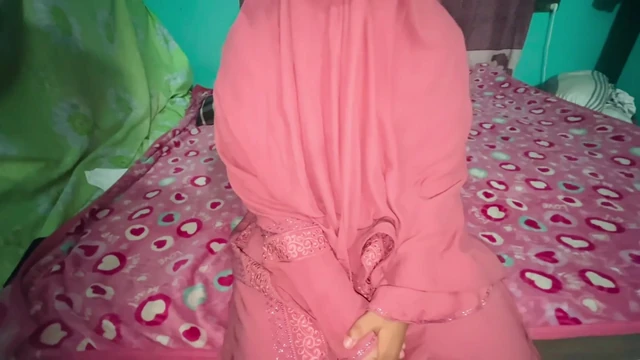 Hijab girl hotel room sex watching Taboo mylf porn on his tablet - Hijab Banglarbabi