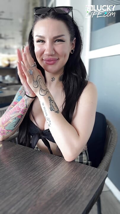 Rande Bruneta Babe Nova Cane se poprvé baví