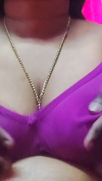 Adik tiri desi India dan abang tiri berkongkek audio hindi | Klip 1