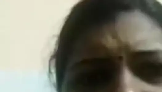 Des couples tamouls sexy pour la première fois sur un chat sexuel vidéo
