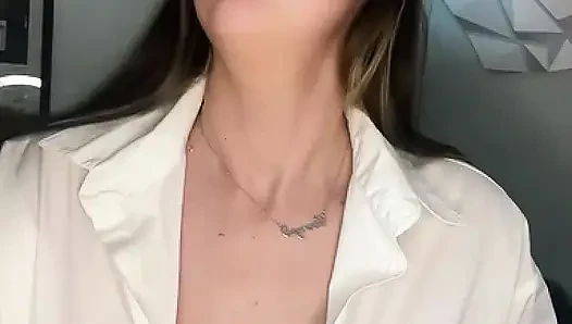 Шаловливая медсестра в короткой униформе ASMR, инструкция по