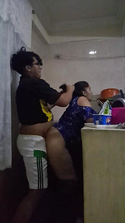 我的員工在廚房被幹